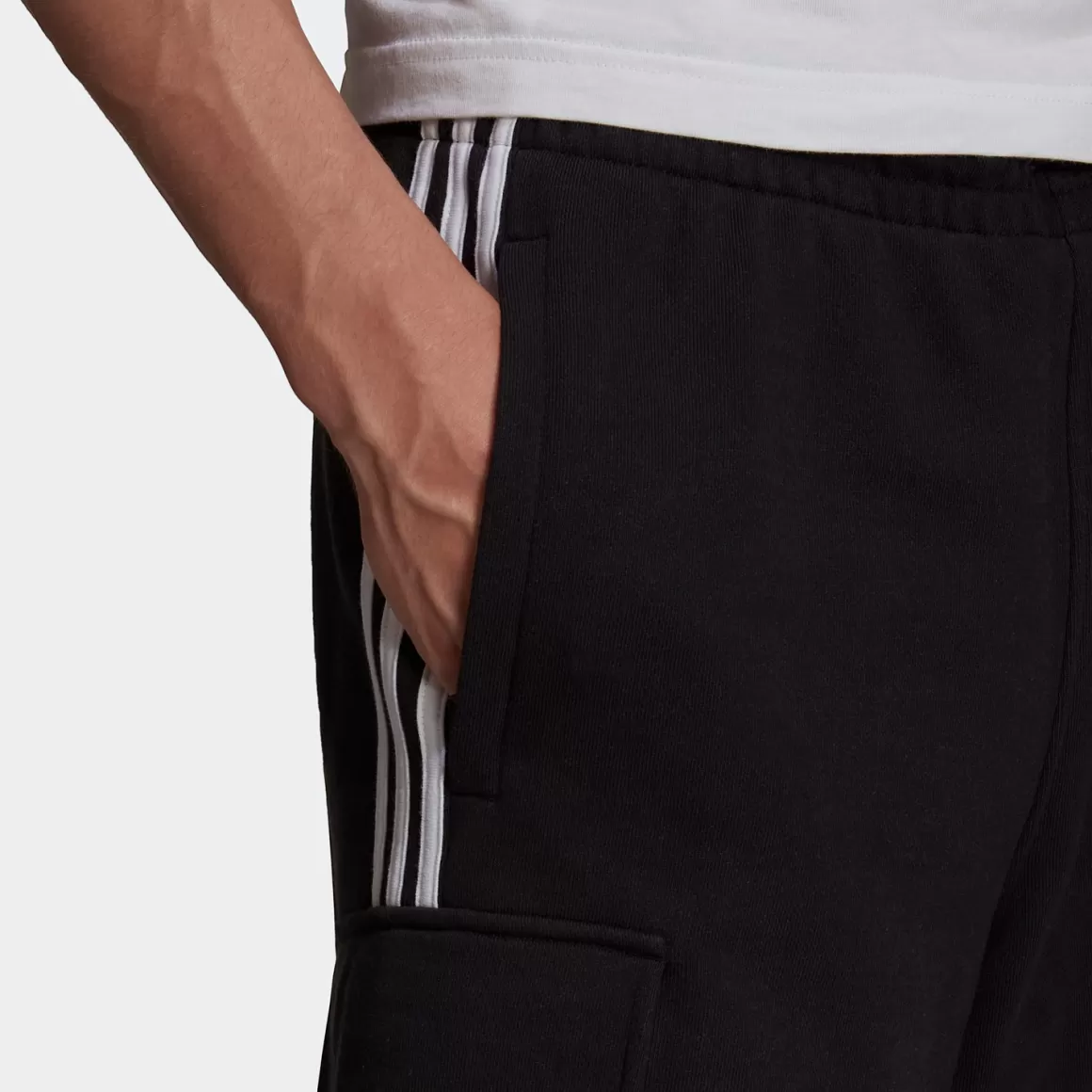 Adidas Originals Adicolor Classics 3-Stripes Cargo Shorts Fashion