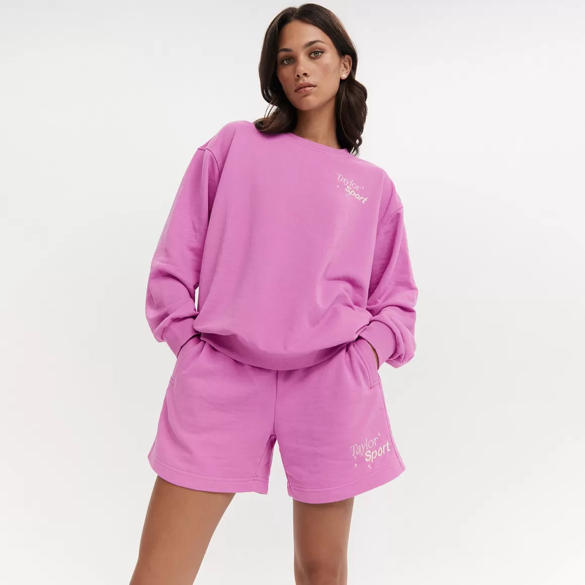 Taylor Sport Heritage Short In Sherbet Hot